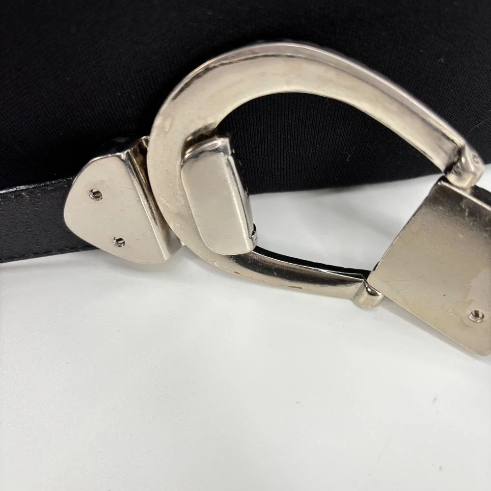 Chicos Black Leather Horseshoe Buckle Belt Silver Etched Floral Western Adj. M/L